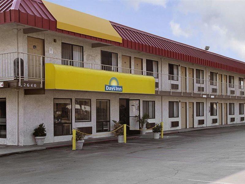Days Inn By Wyndham Fresno South Kültér fotó