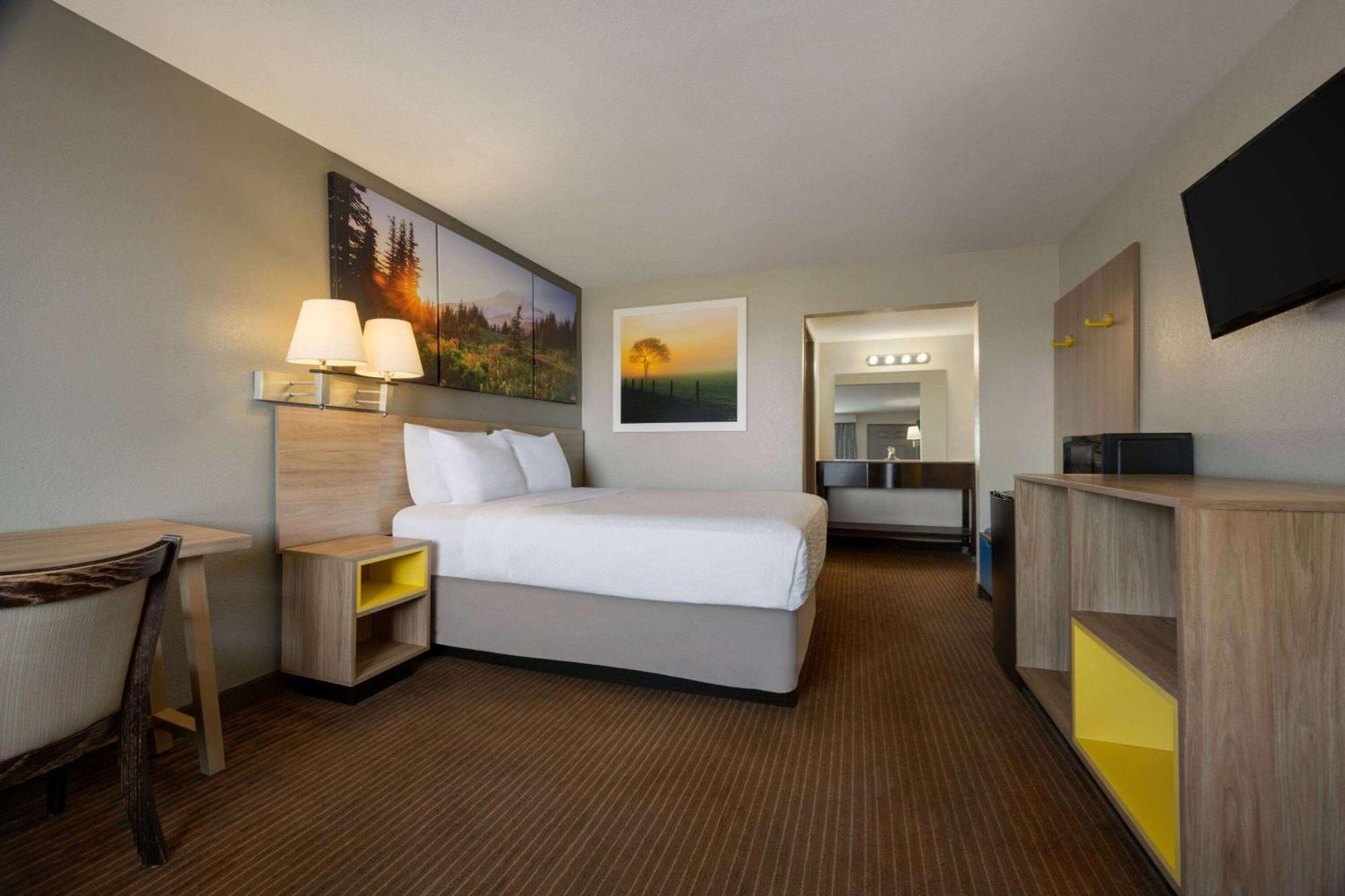 Days Inn By Wyndham Fresno South Kültér fotó